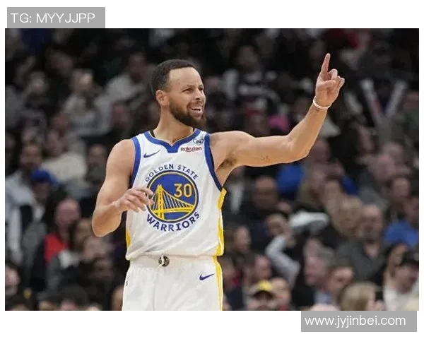 克林特卡佩拉:从默默无闻到NBA篮板之王的奋斗历程与成就 克林特卡佩拉:从默默无闻到NBA篮板之王的奋斗历程与成就