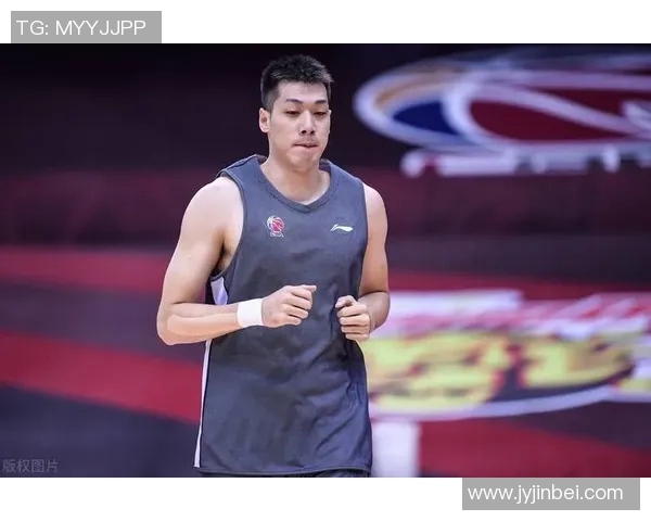 任骏飞领衔广东男篮再创辉煌期待新赛季的精彩表现与成长之路