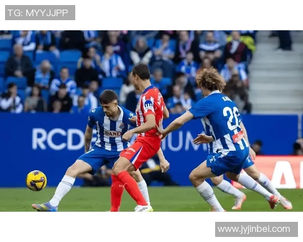 马德里竞技迎战皇家巴拉多利德争夺西甲积分榜关键战役